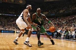 KAIYUNAPP-中学生篮球比赛火热开赛，校园体育氛围浓厚，初中篮球赛事