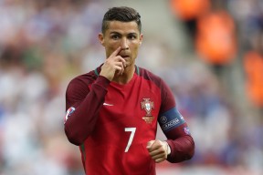 开云·Kaiyun网页版-塞内加尔男足在巴黎奥运会上表现出色，赢得银牌，塞内加尔足协