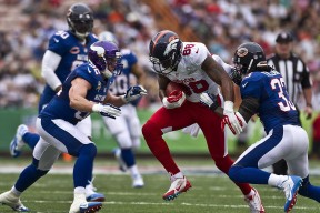 kaiyun体育app-_猛龙队表现出色，逐步重返竞争行列_，猛龙队员