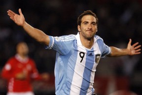 kaiyun网站-_老鹰队提速快攻，场面精彩纷呈_，老鹰队强不强